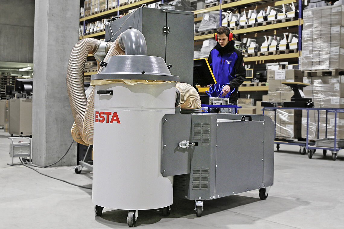 DUSTOMAT S EXTRACTION WALL-TIS-SERVICE