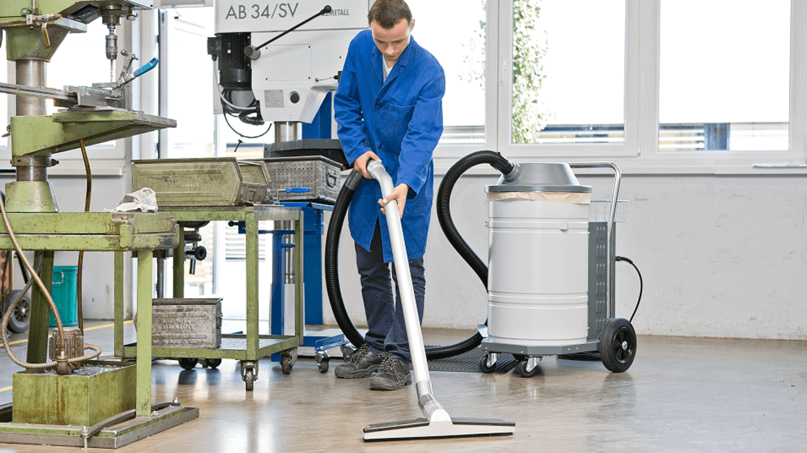 Industrial Vaccum Cleaner by ESTA